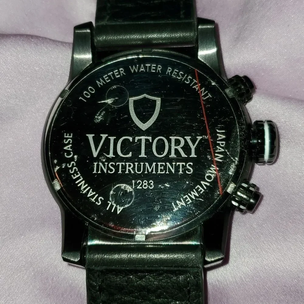 Victory Instruments V-Nomad Chronograph Black/White Leather Men's Casual‎ Watch